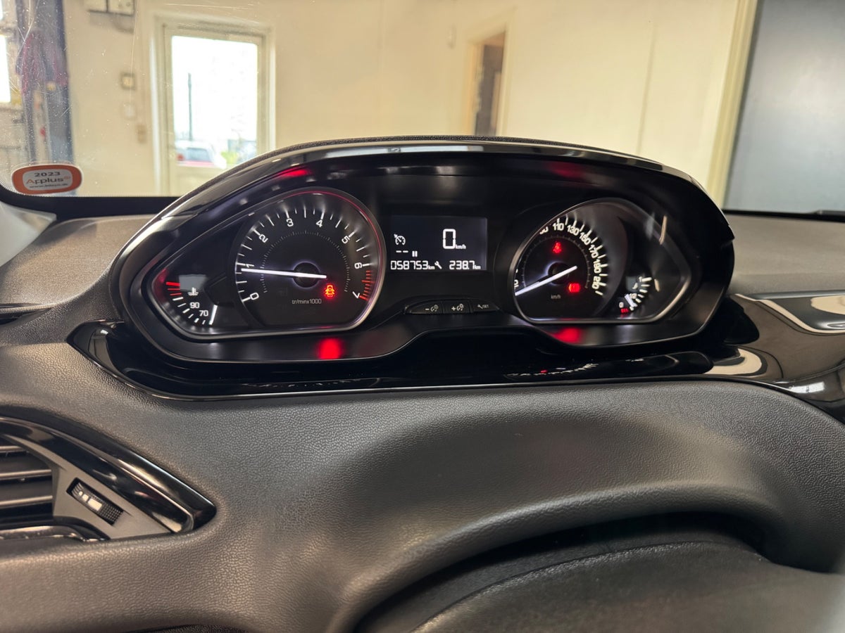 Peugeot 208 PureTech 82 Active