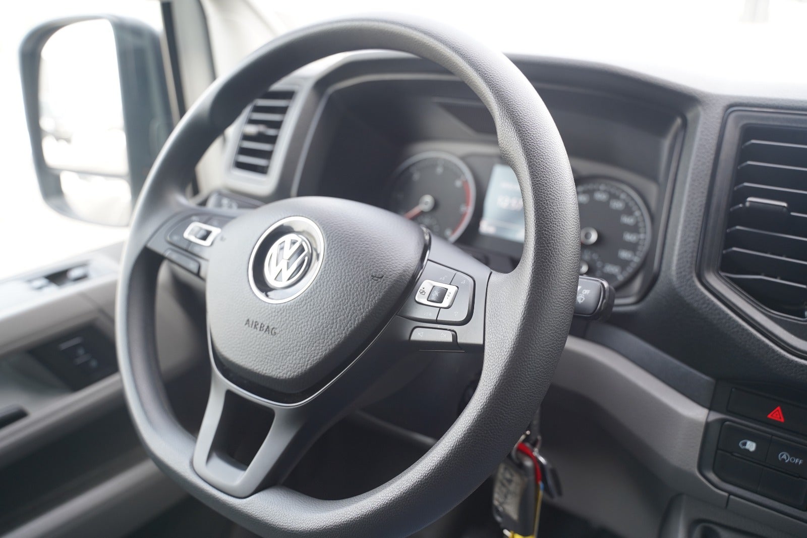 Billede af VW Crafter 35 2,0 TDi 140 Kassevogn L3H2