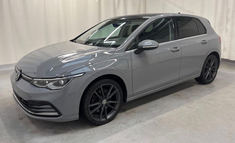 VW Golf VIII eHybrid DSG