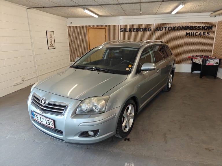 Toyota Avensis D-CAT 177 Executive Sport stc.