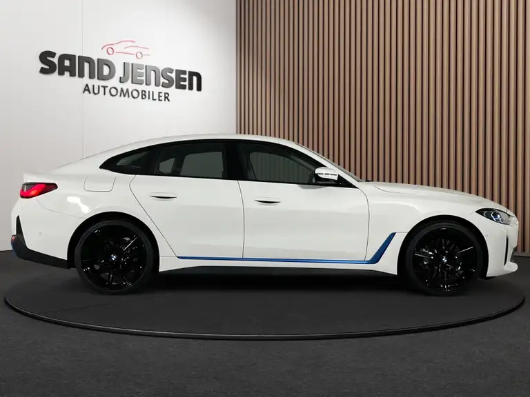 BMW i4 eDrive40 Charged Plus