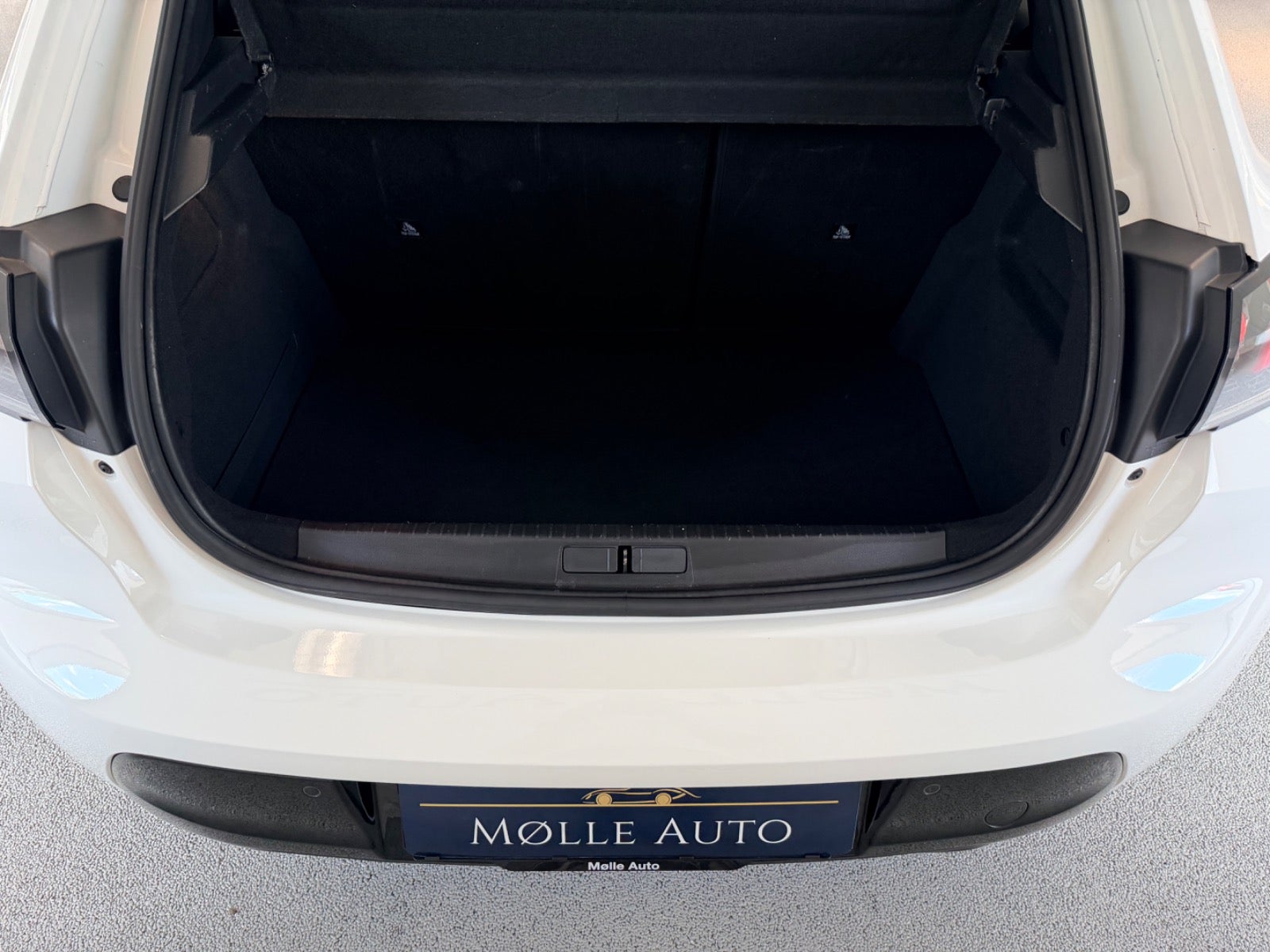 Billede af Peugeot 208 1,5 BlueHDi 100 Infinity Sky