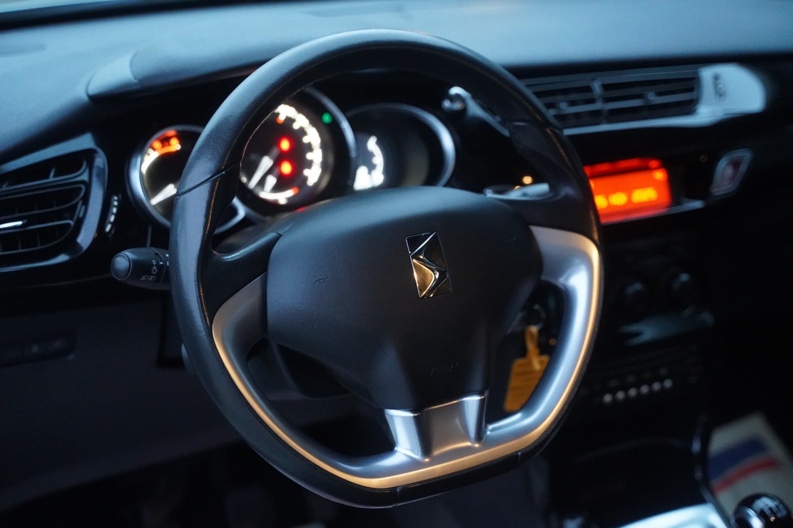 Billede af DS DS 3 1,6 BlueHDi 100 Sport