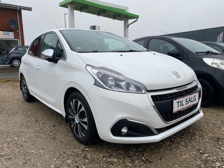 Peugeot 208 BlueHDi 100 Allure