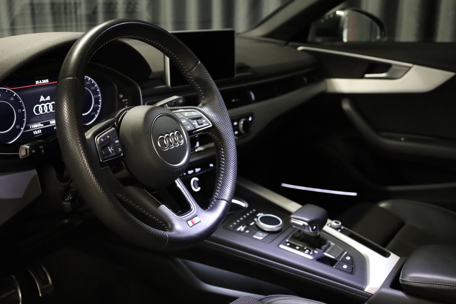 Audi A4 TDi S-line Avant S-tr.
