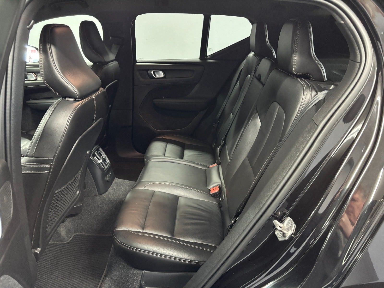 Billede af Volvo XC40 1,5 T4 ReCharge R-Design aut.