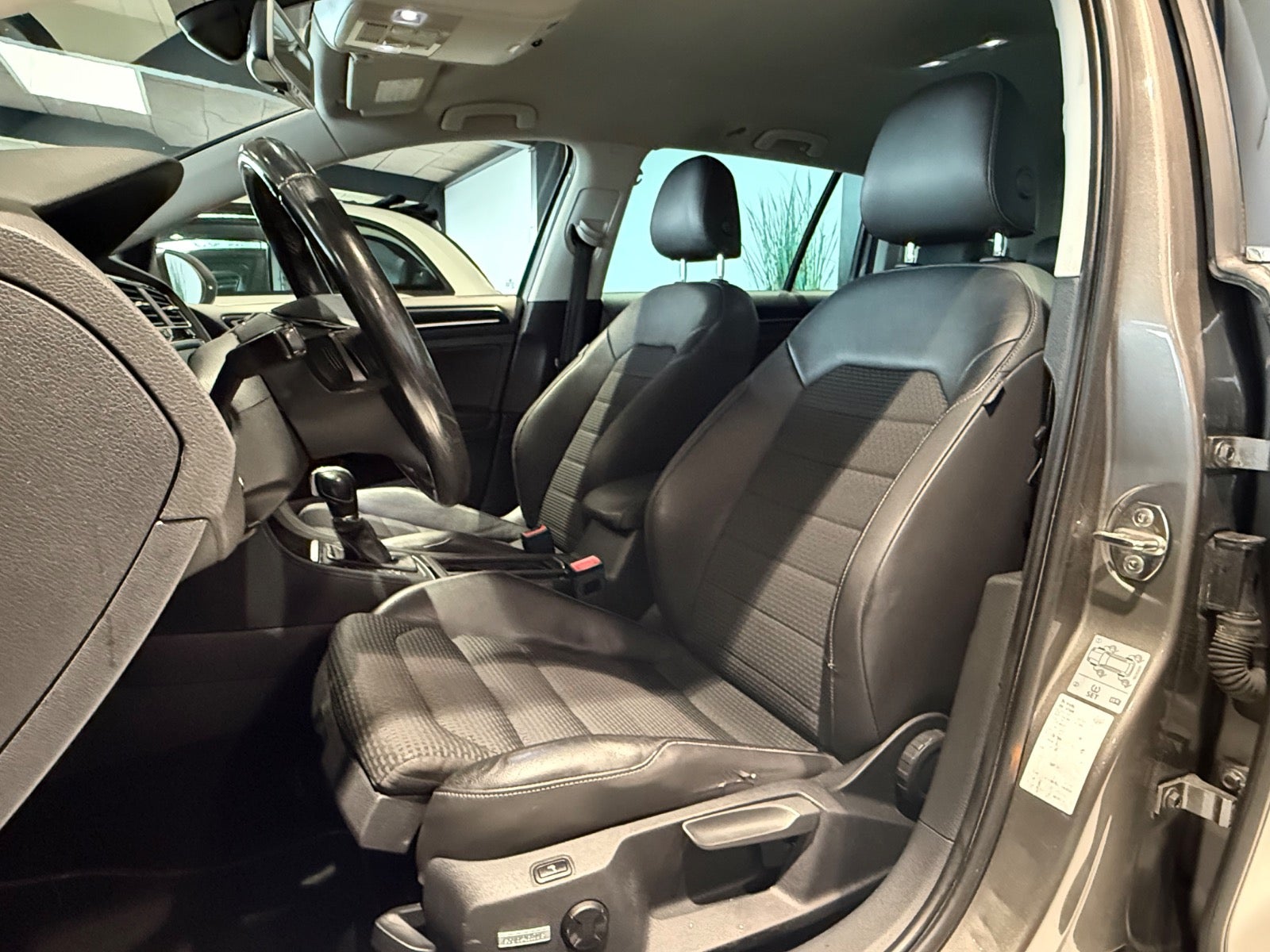 Billede af VW Golf VII 2,0 TDi 150 Highline Variant DSG BMT