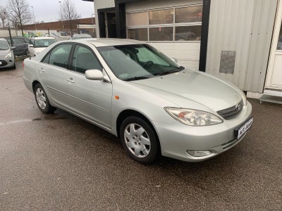 Toyota Camry 2,4 VVT-i aut. 4d