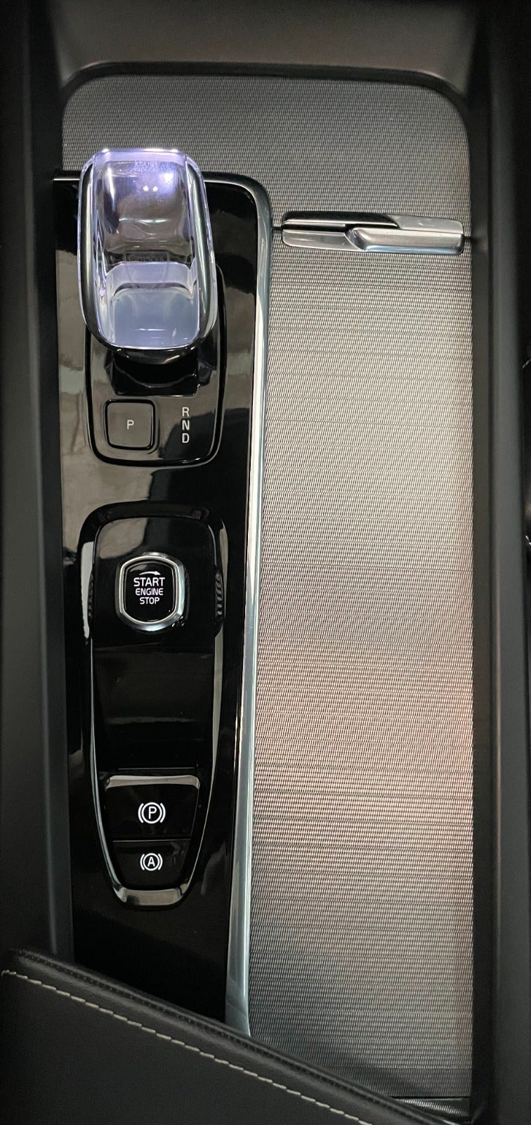Billede af Volvo XC60 2,0 T6 ReCharge Black Edition aut. AWD
