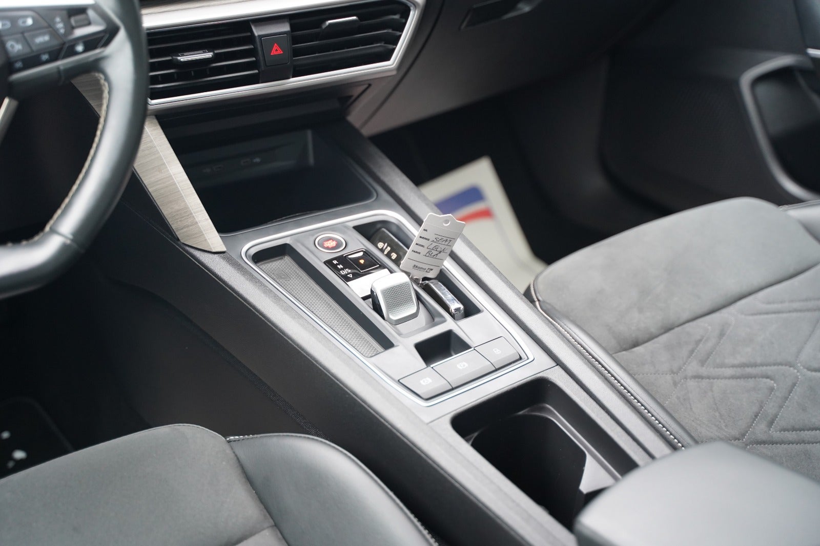 Billede af Seat Leon 1,4 eHybrid Xcellence Sportstourer DSG