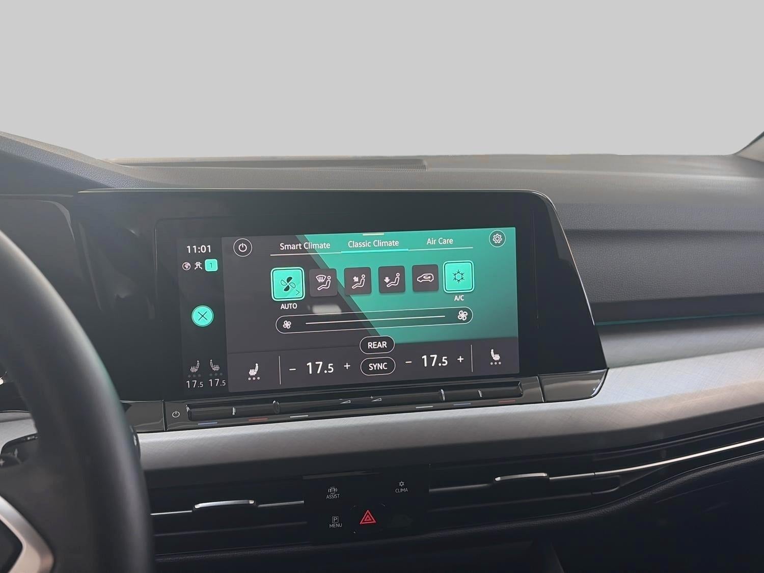 Billede af VW Golf VIII 1,5 eTSi 130 Life Variant DSG