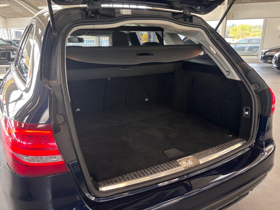Mercedes C220 d, Billede 5