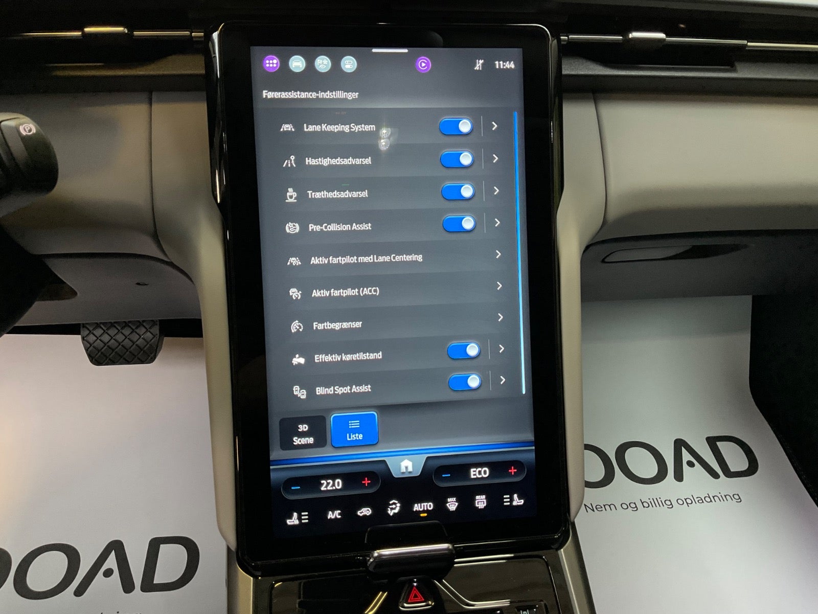 Ford Explorer 82 Select Extended Range 5d - 13