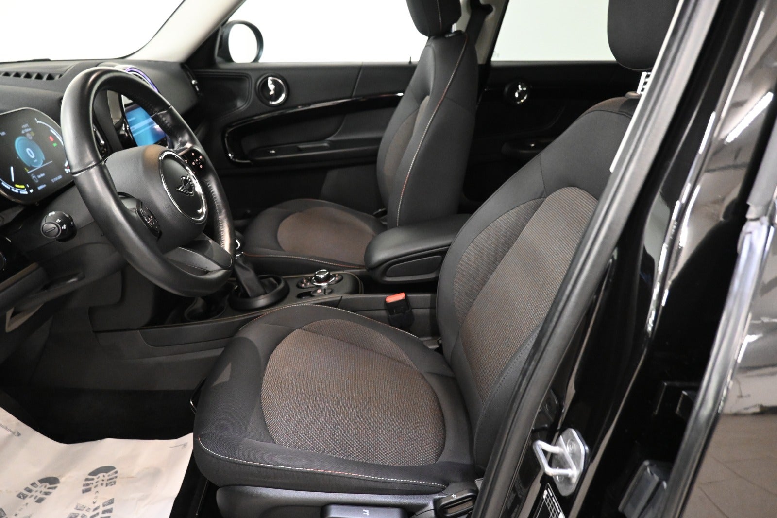 MINI Countryman Cooper SE Essential aut. ALL4