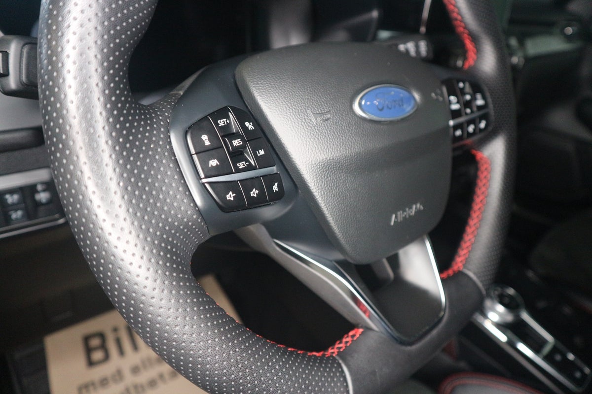 Ford Kuga PHEV ST-Line X CVT