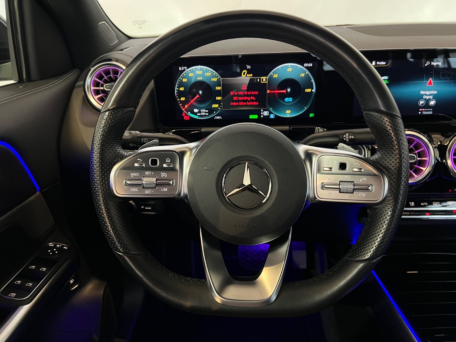 Mercedes EQA250 Electric Art