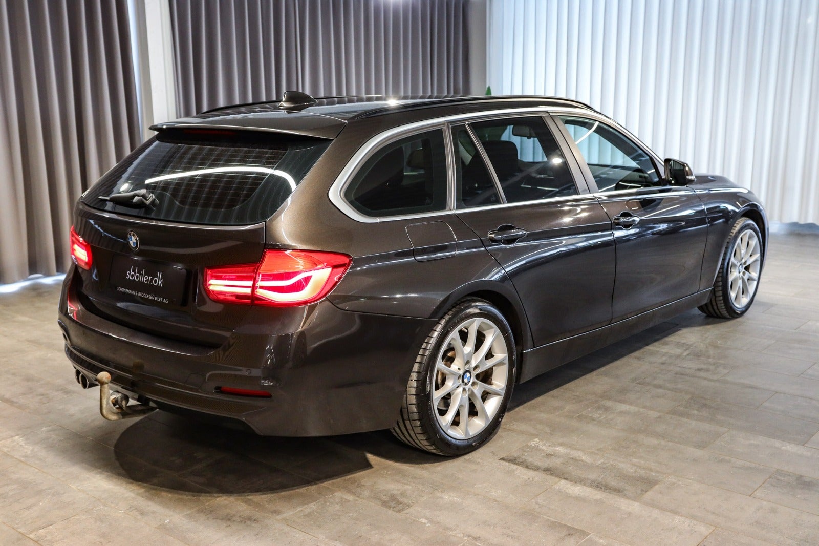 Billede af BMW 320d 2,0 Touring Advantage aut.