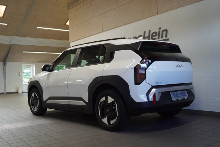 Kia EV3 Standard Range Access