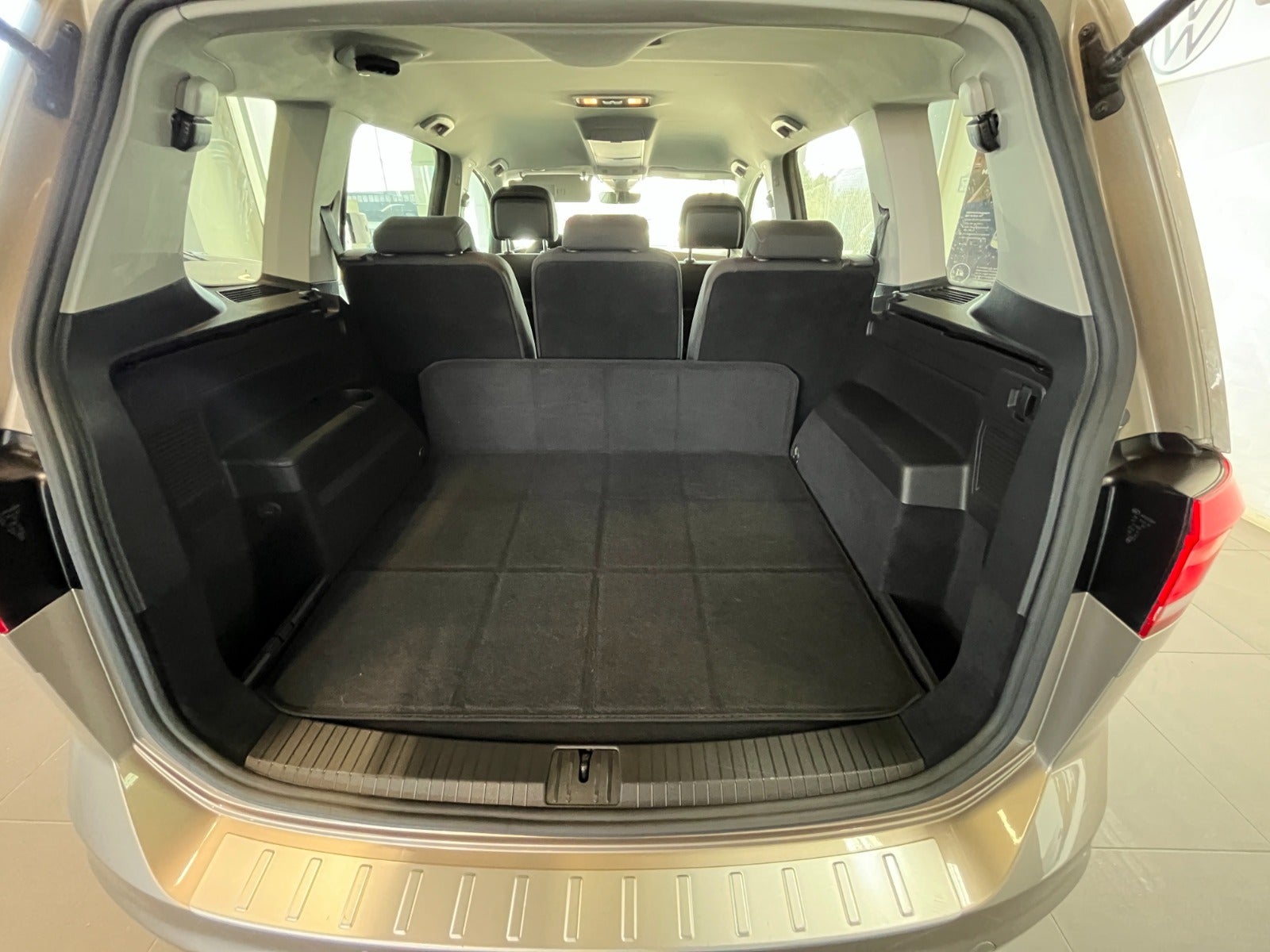 Billede af VW Touran 1,6 TDi 115 IQ.Drive DSG 7prs