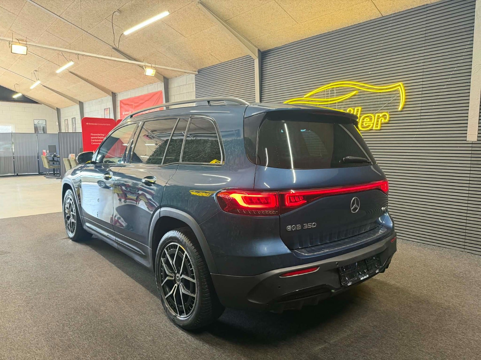 Billede af Mercedes EQB350  AMG Line 4Matic 7prs
