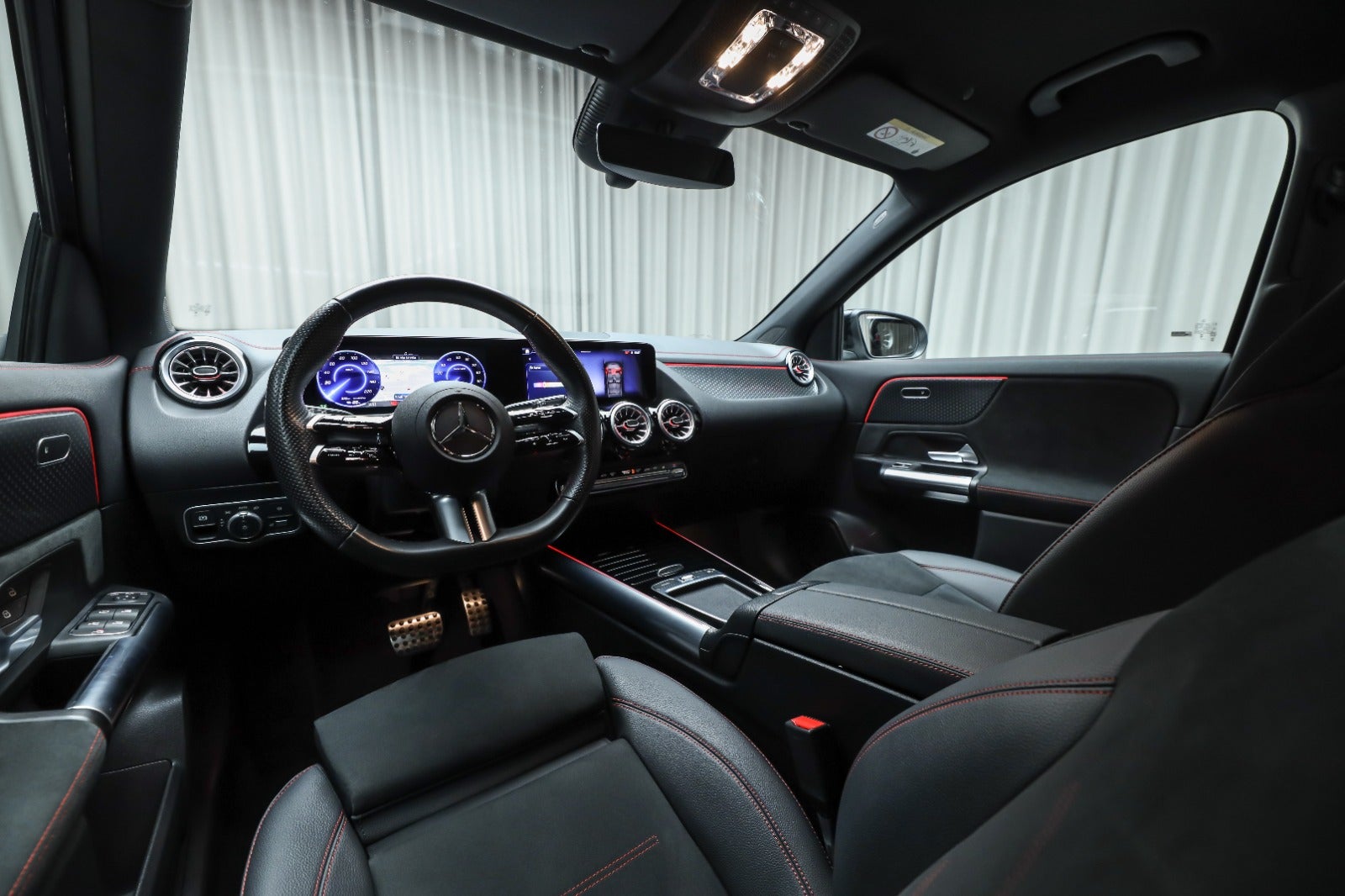 Mercedes-Benz EQA 250+ (4/8)