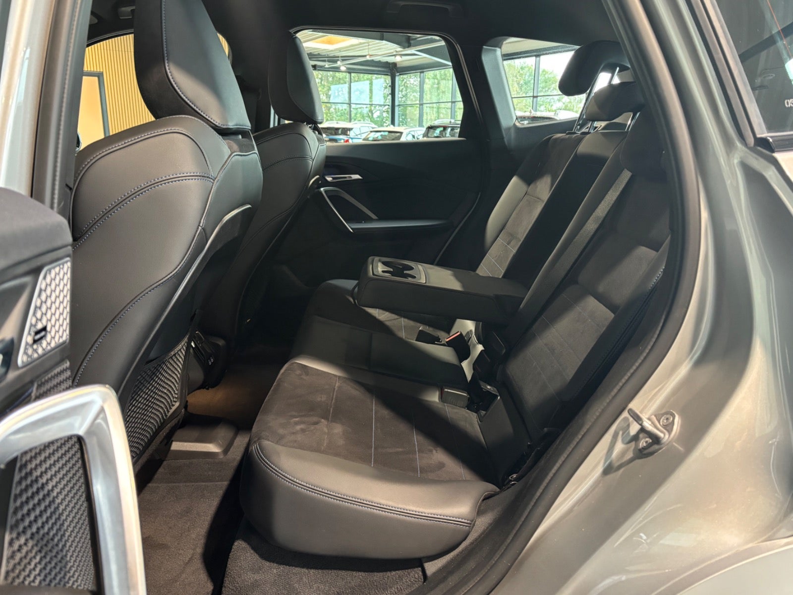 BMW iX1, Billede 16