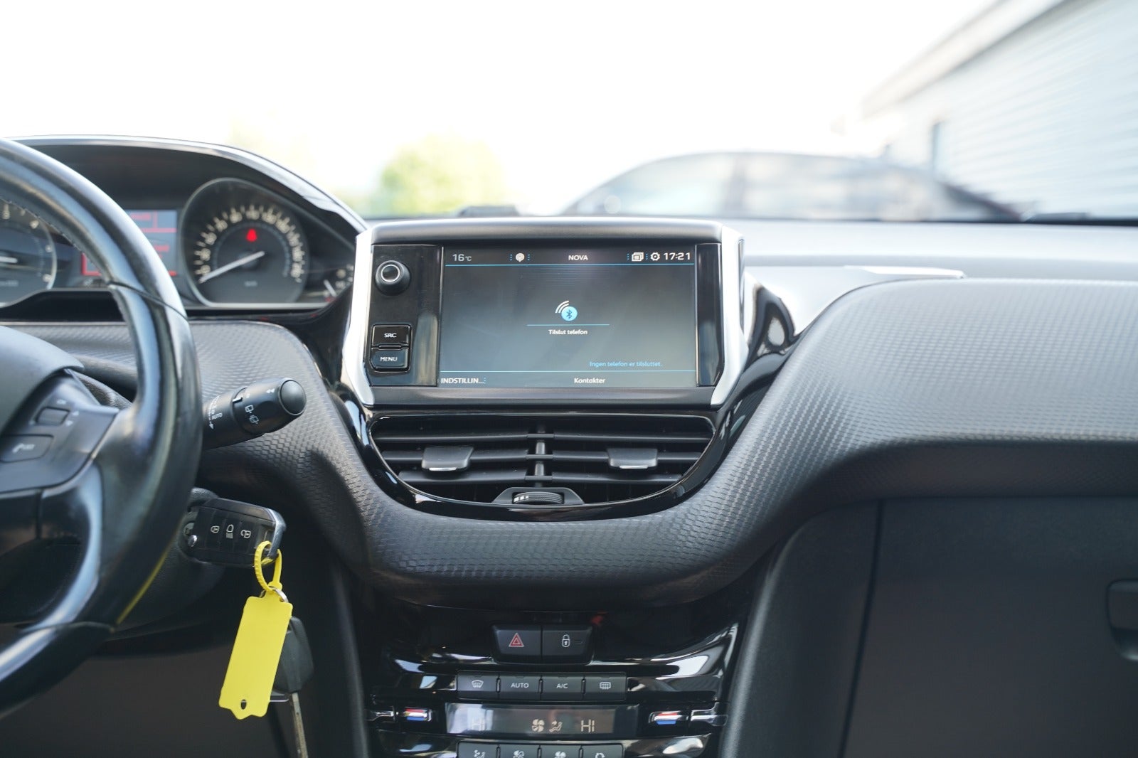 Billede af Peugeot 208 1,5 BlueHDi 100 Prestige Sky