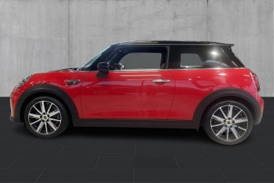 MINI Cooper SE Classic Trim - 1