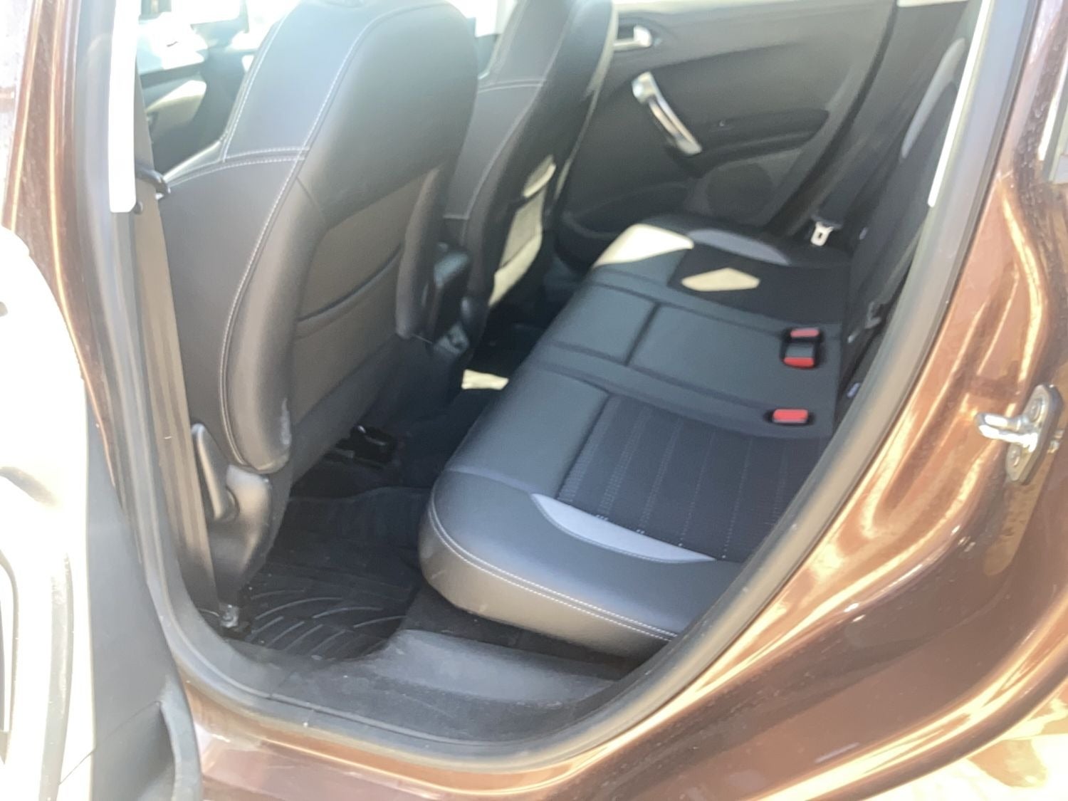 Peugeot 2008 e-HDi 92 Allure - billede 12