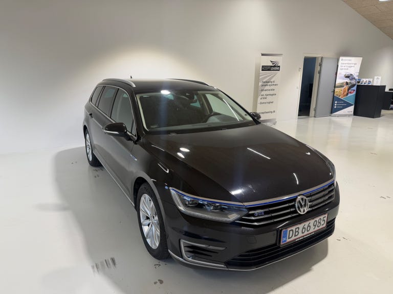 VW Passat GTE Highline Variant DSG