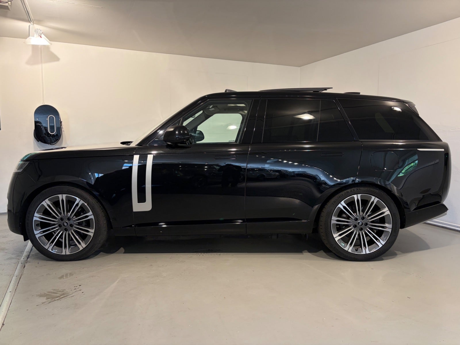Land Rover – Range Rover