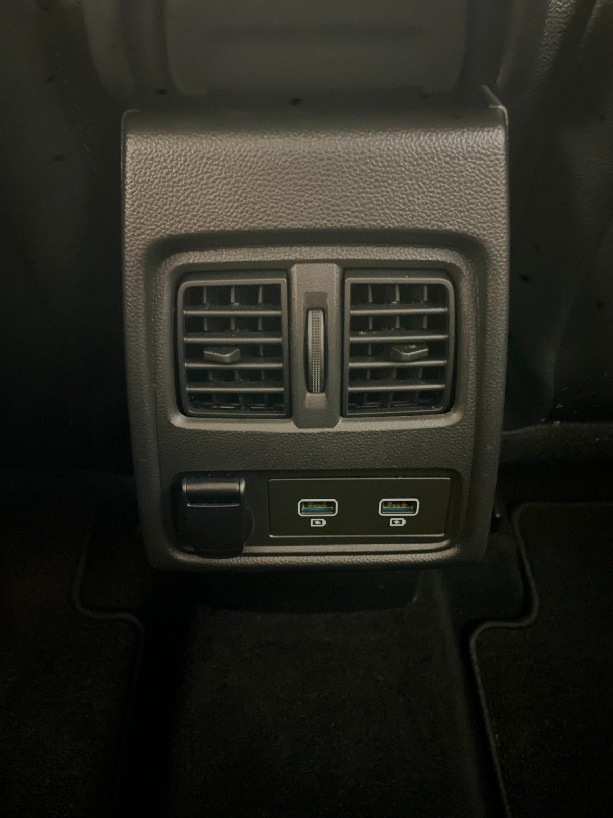 Billede af Renault Captur 1,6 E-Tech Intens