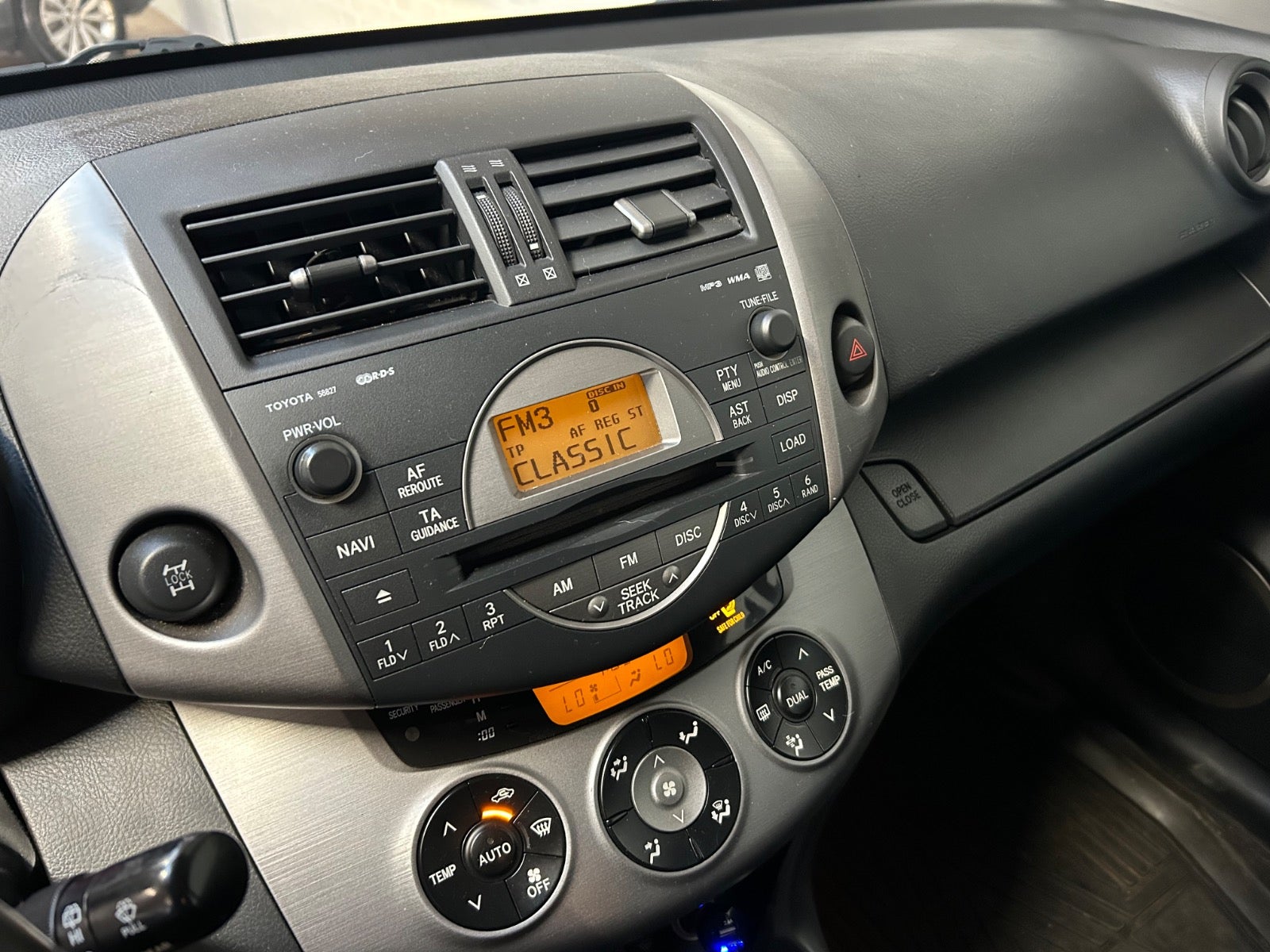 Toyota RAV4 D-4D 136 4x4 Van