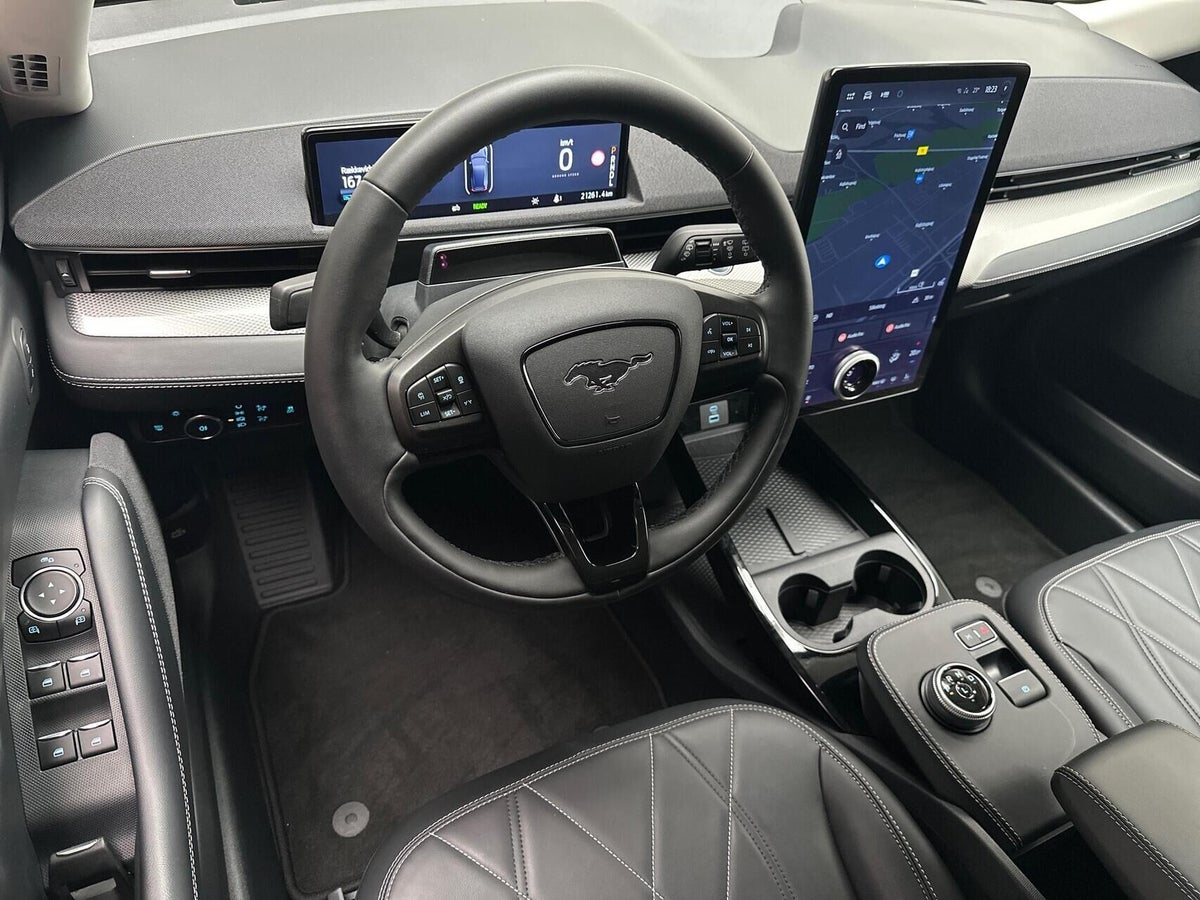 Ford Mustang Mach-E Standard Range billede 3