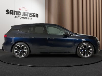 BMW iX xDrive45 M-Sport