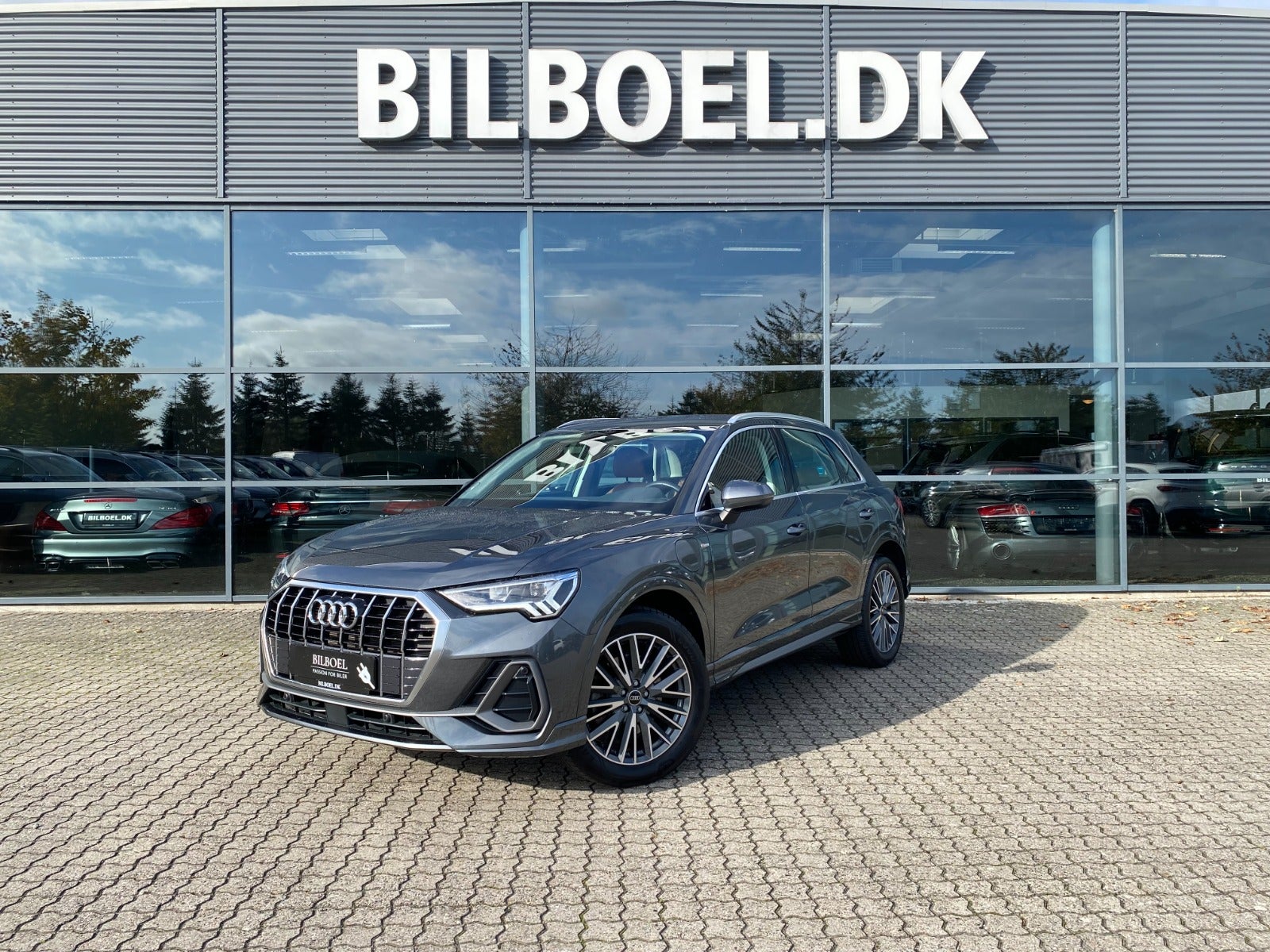 Audi Q3 TFSi e S-line plus S-tr.