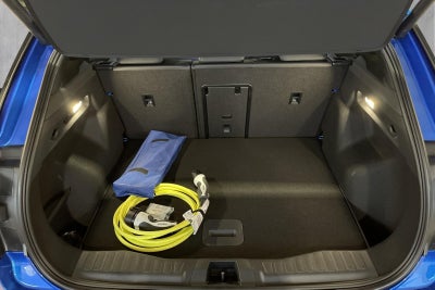 Ford Explorer Premium Extended Range