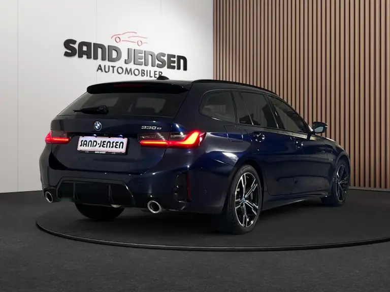 BMW 330e Touring M-Sport aut.