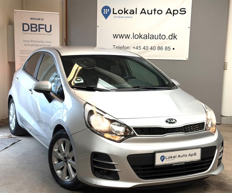 Kia Rio CVVT Attraction