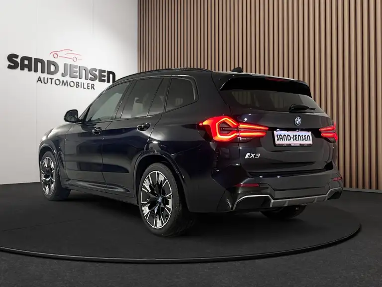 BMW iX3 Charged Plus M-Sport