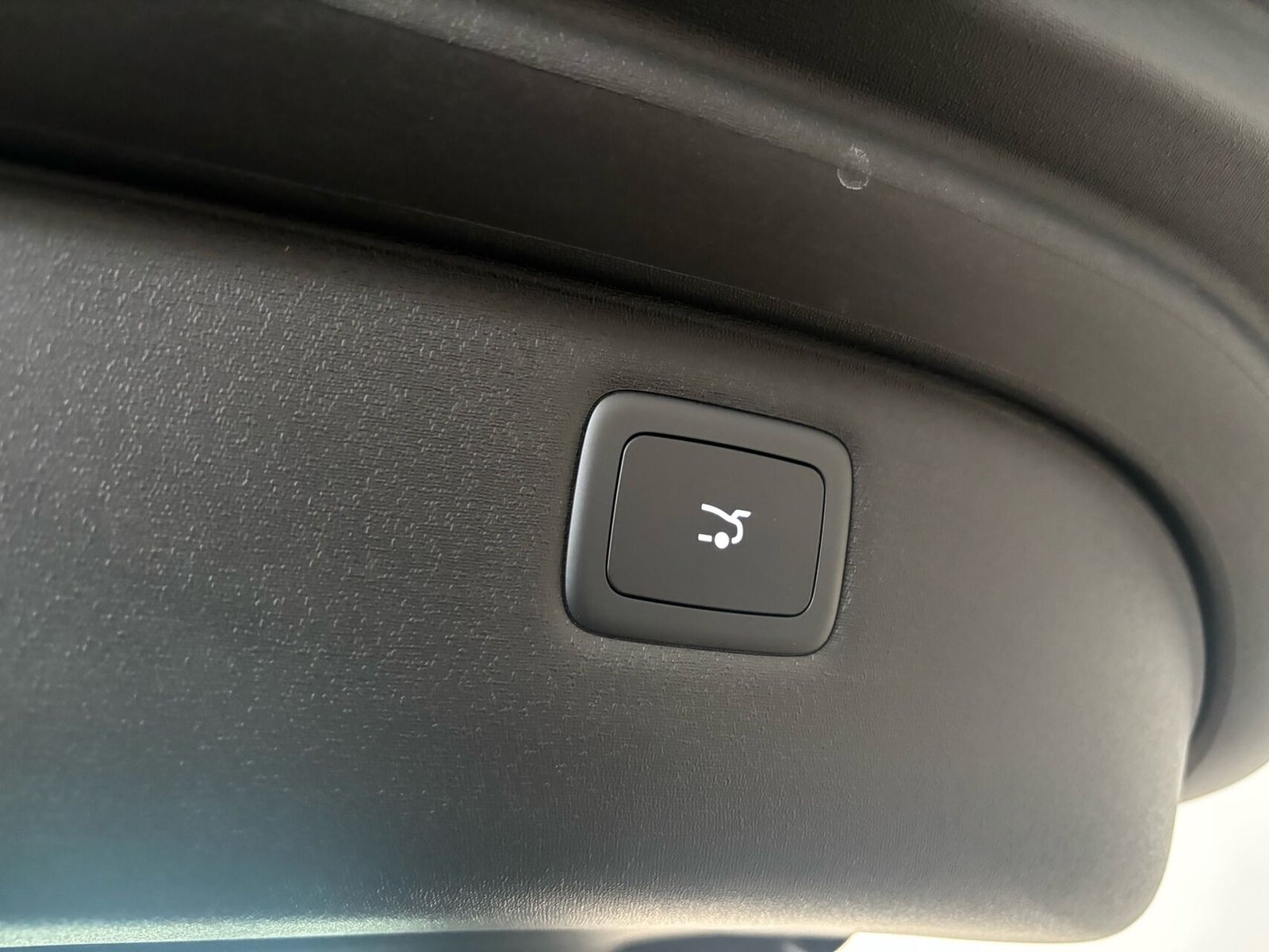 MG IM6 Performance AWD