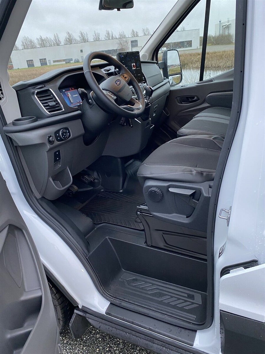 Ford Transit 350 L3 Chassis EcoBlue Db.Kab Trend H1 FWD billede 4