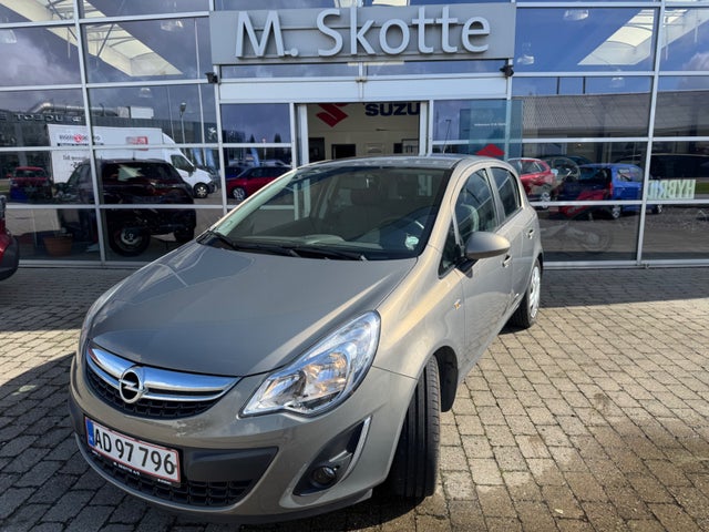 Opel Corsa 1,2 16V Cosmo