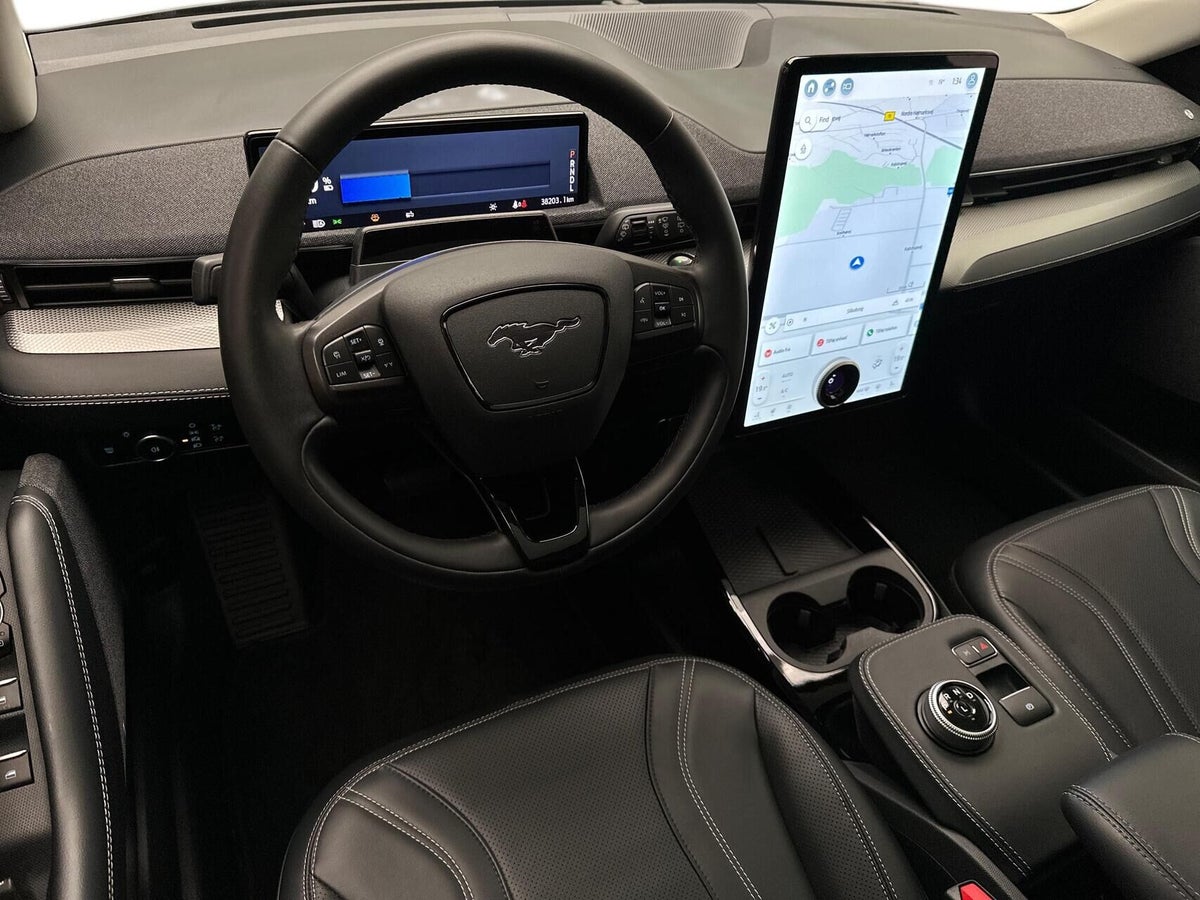 Ford Mustang Mach-E Standard Range billede 3