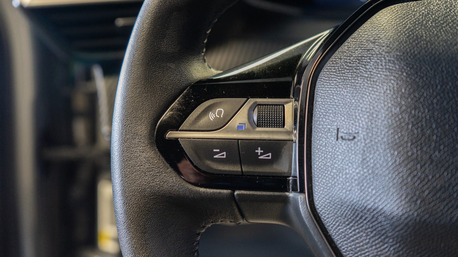 Billede af Peugeot e-2008 54 Allure