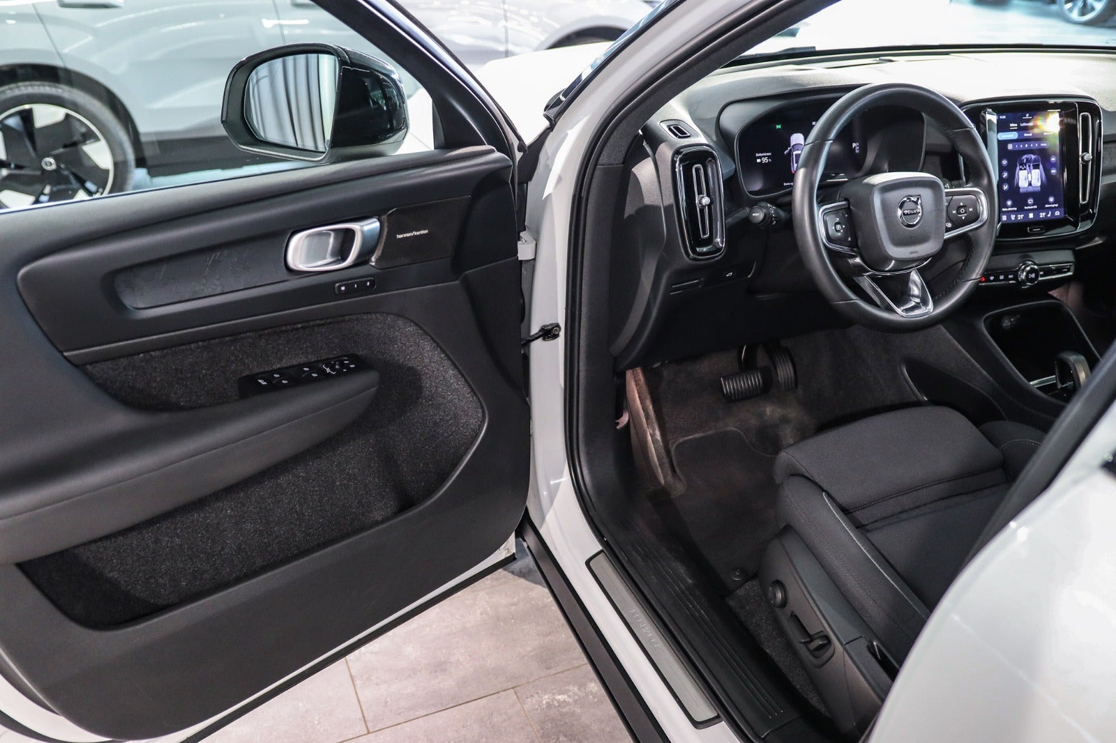 Billede af Volvo XC40  P6 ReCharge Ultimate