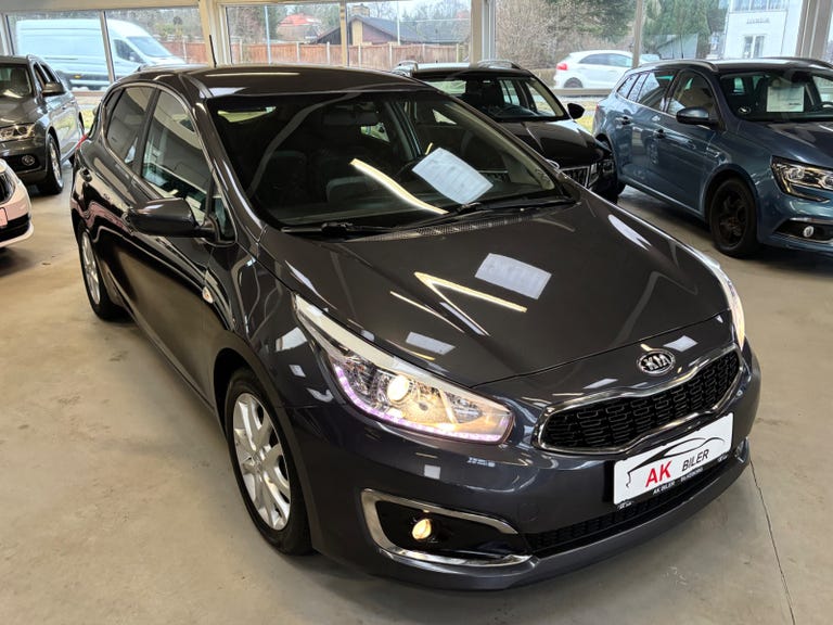 Kia Ceed CRDi 136 Attraction DCT