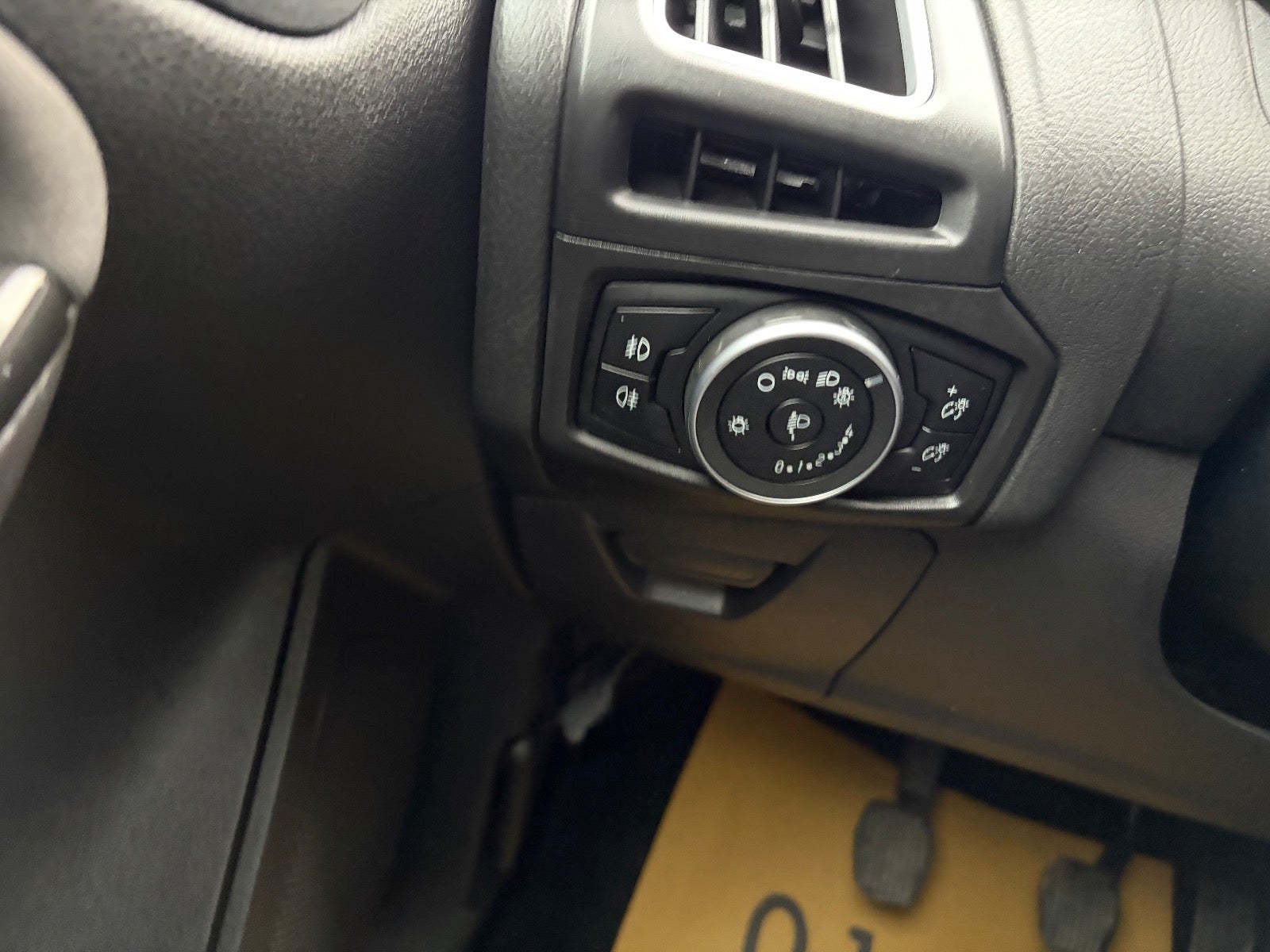 Ford Focus SCTi 100 Titanium stc.