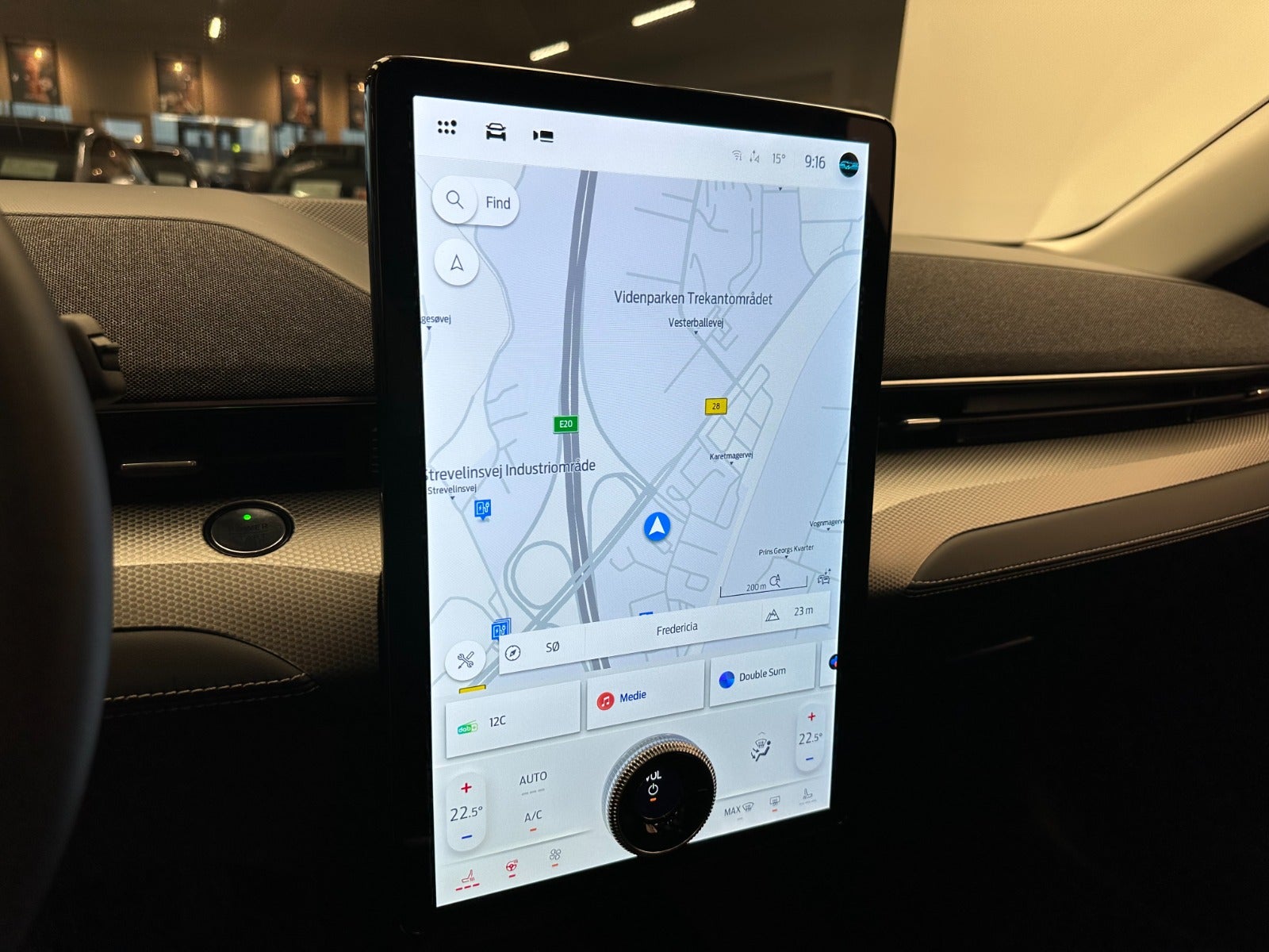 Billede af Ford Mustang Mach-E 70 Premium Standard Range