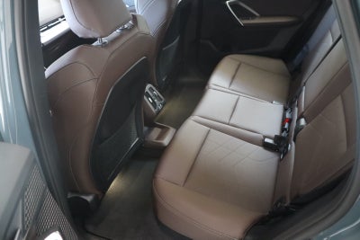 BMW iX1 xDrive30 X-Line